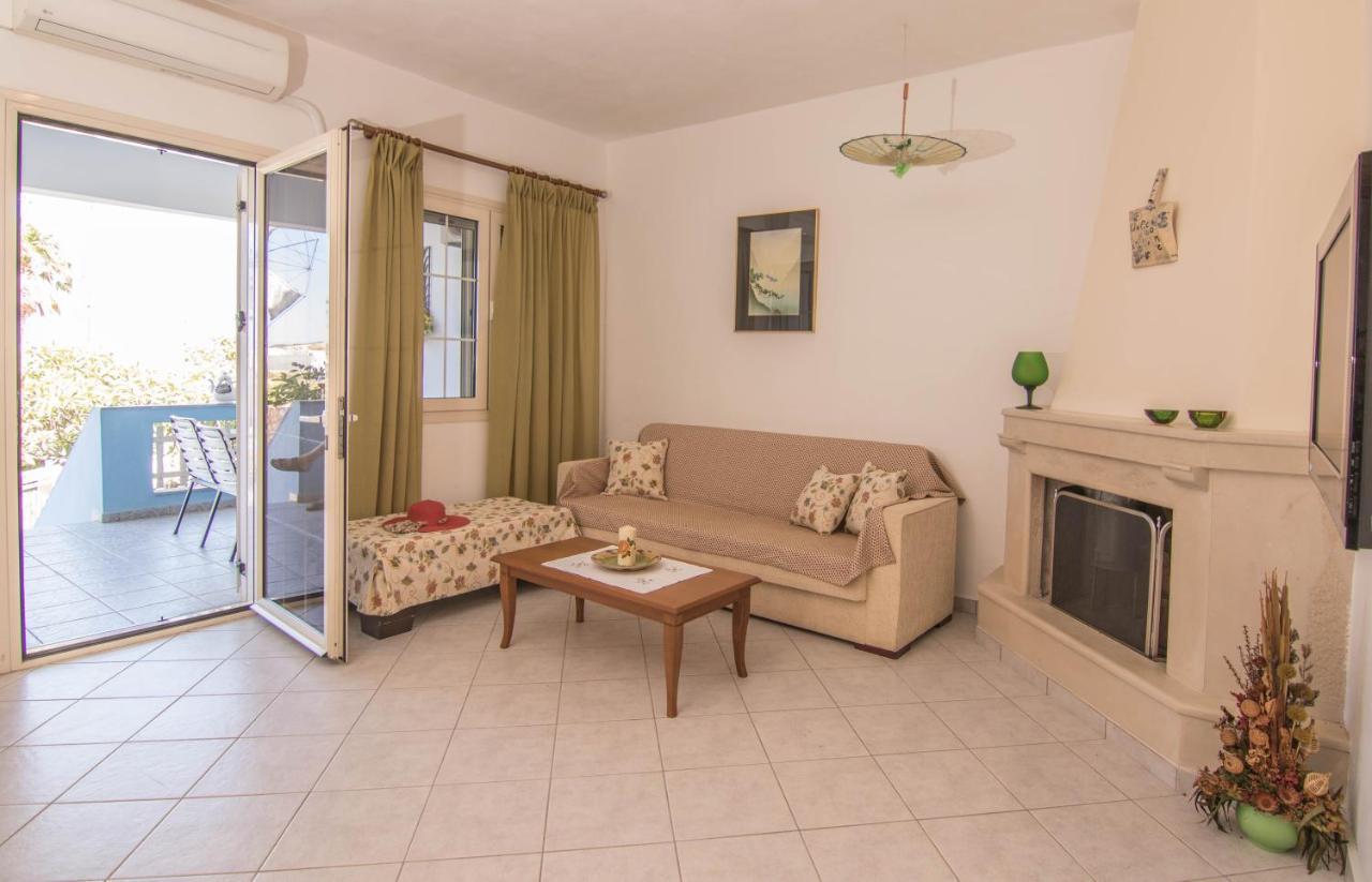 Fedra Apartments, View, Free Parking, 2Mins To Beach ปาเลกาสตรอน ภายนอก รูปภาพ